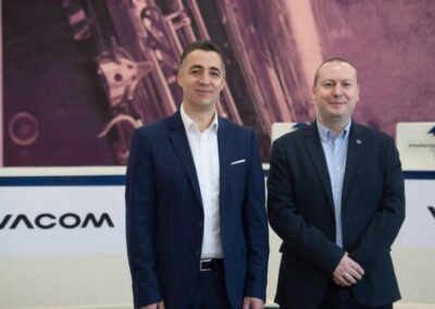 Vivacom дари интерактивно оборудване на математическата гимназия