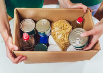 Kaufland дари 10 тона продукти на „Верният настойник“